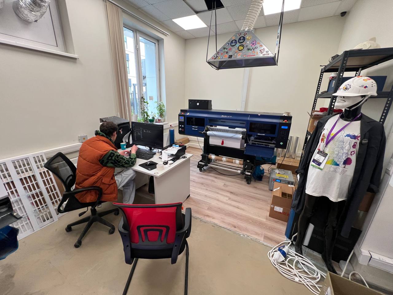 Производство Merch Store